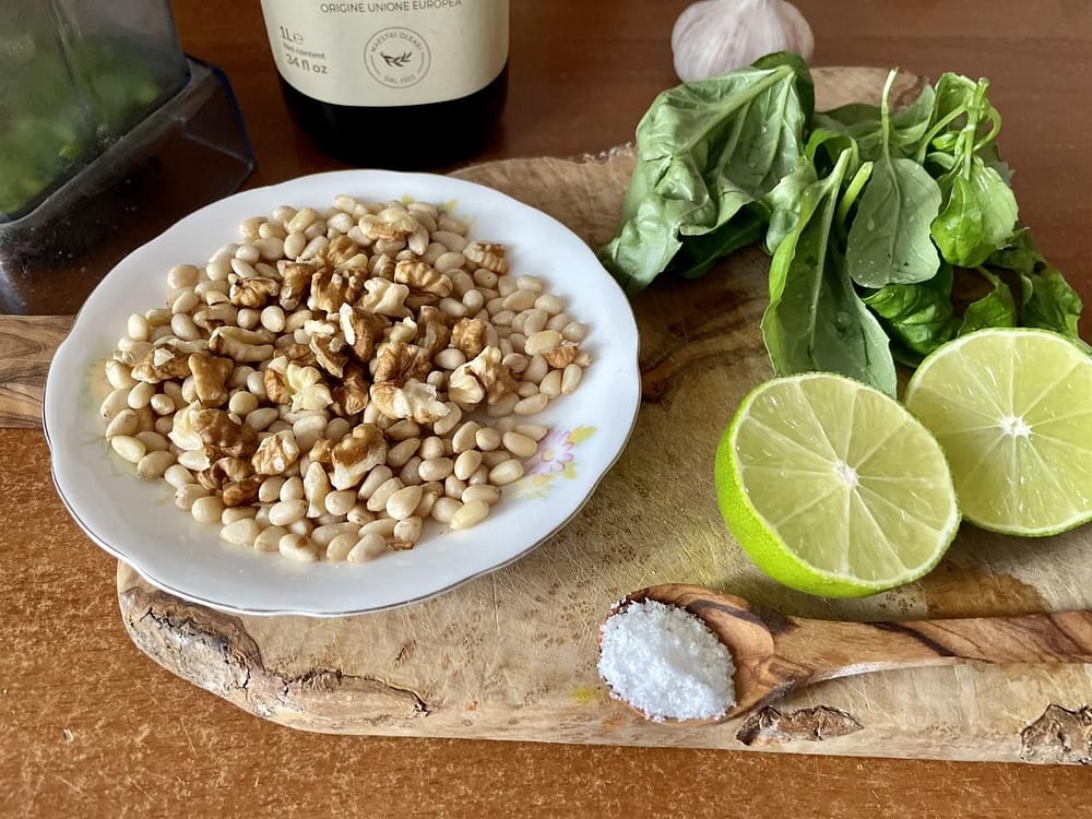 výborné pesto zo zelenej cibuľky